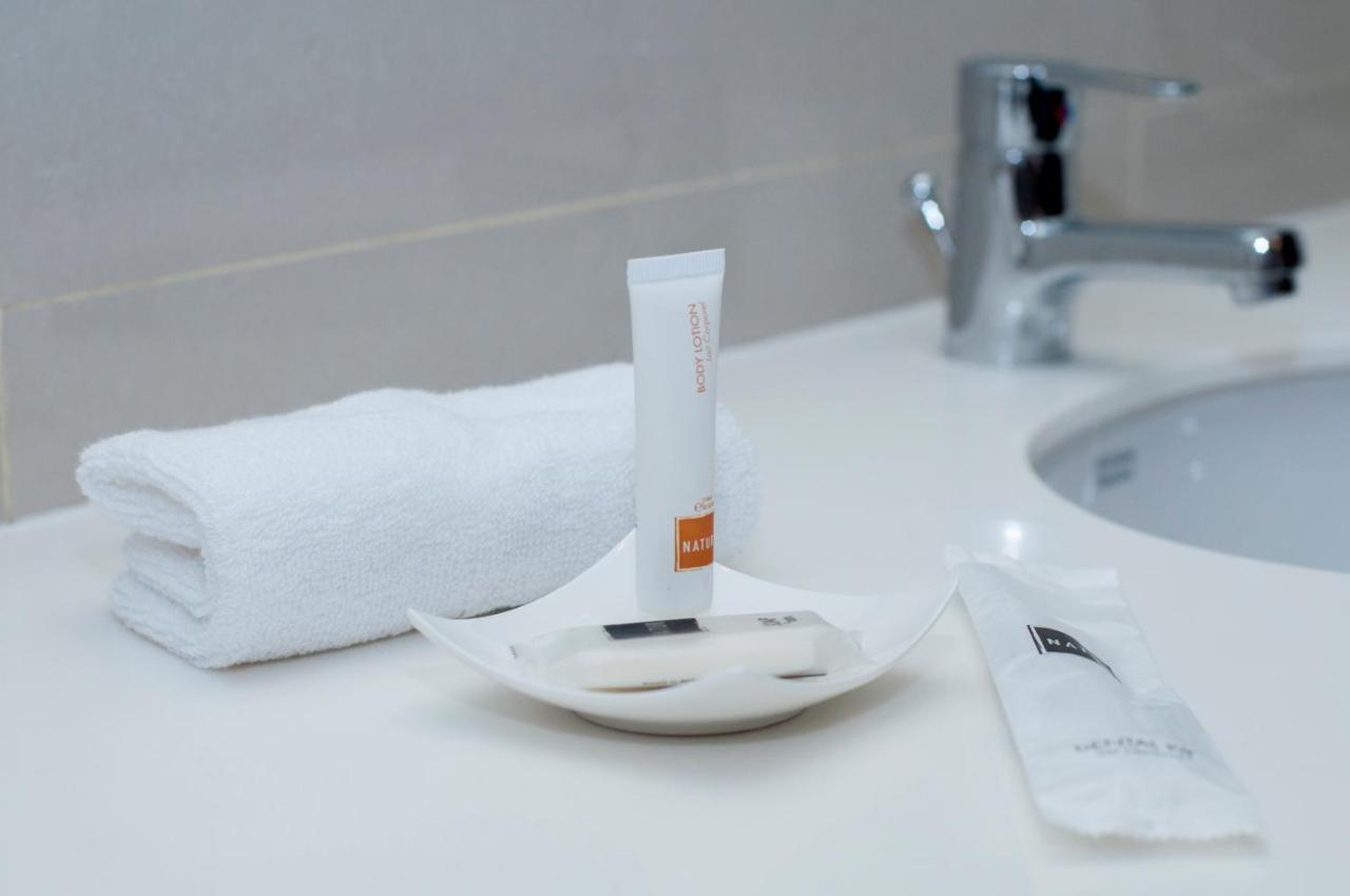 Pina Suites Ормок Екстериор снимка